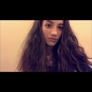 Meet your Posher, Cristina